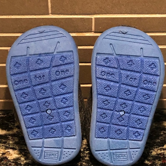 TOMS 3T - Picture 5 of 6